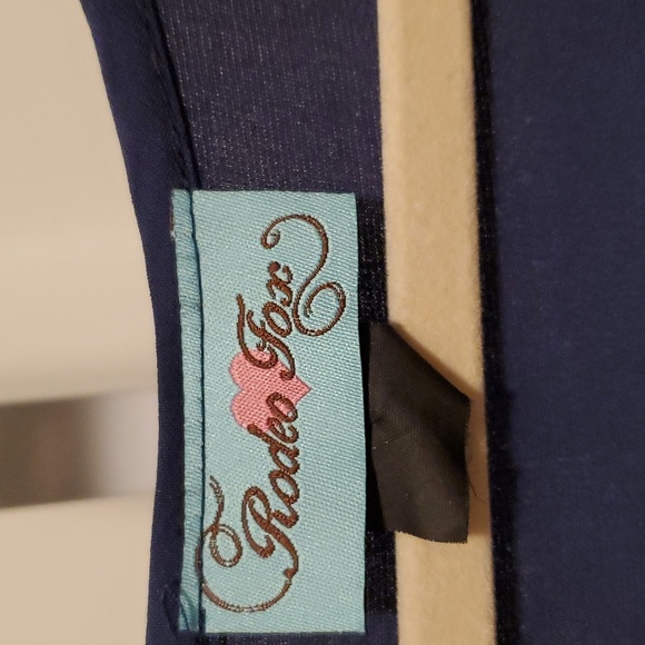 3. Rodeo Fox knit high low dress - Picture 2 of 8